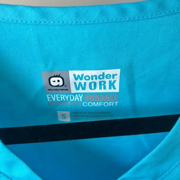 WonderWink Women’s Scrub Top Blue V-Neck Small Medical Nursing NWOT - Picture 5 of 6